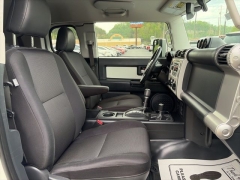 Used 2013  Toyota FJ Cruiser 4d SUV 4WD Auto at Clutts Auto Sales near Hazard&comma; KY