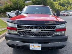 Used 2005  Chevrolet Silverado 3500 4WD Crew Cab Work Truck SRW at Clutts Auto Sales near Hazard&comma; KY