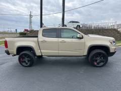 Used 2021  Chevrolet Colorado 4WD Crew Cab 128" ZR2 at Clutts Auto Sales near Hazard, KY