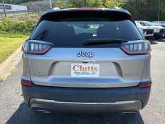 Used 2019 Jeep Cherokee 4d SUV 4WD Limited 3.2L at Clutts Auto Sales near Hazard, KY