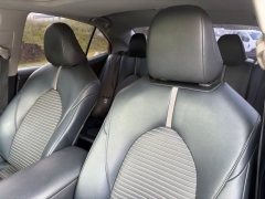 Used 2019  Toyota Camry 4d Sedan SE at Clutts Auto Sales near Hazard&comma; KY