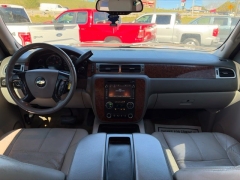Used 2007  Chevrolet Suburban 1500 SUV 4WD LTZ at Clutts Auto Sales near Hazard&comma; KY