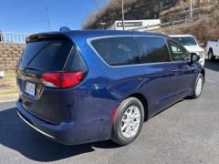 Used 2020  Chrysler Pacifica 4d Wagon Touring at Clutts Auto Sales near Hazard&comma; KY