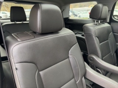 Used 2023  GMC Acadia AWD 4dr SLT at Clutts Auto Sales near Hazard&comma; KY