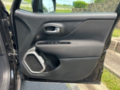 Used 2021 Jeep Renegade Latitude 4x4 at Clutts Auto Sales near Hazard, KY