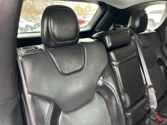 Used 2019  Jeep Cherokee 4d SUV 4WD Limited 3&period;2L at Clutts Auto Sales near Hazard&comma; KY