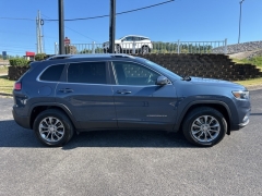 Used 2019 Jeep Cherokee 4d SUV 4WD Latitude Plus 2.4L at Clutts Auto Sales near Hazard, KY