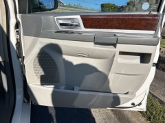 Used 2010  Chrysler Town & Country 4d Wagon Touring at Clutts Auto Sales near Hazard&comma; KY