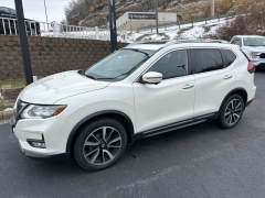 Used 2018  Nissan Rogue 4d SUV AWD SL at Clutts Auto Sales near Hazard&comma; KY