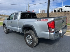Used 2019  Toyota Tacoma 4WD Access Cab TRD Off-Road at Clutts Auto Sales near Hazard, KY