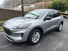 Used 2022 Ford Escape SE AWD at Clutts Auto Sales near Hazard, KY