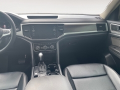 Used 2022  Volkswagen Atlas 3&period;6L V6 SE w&sol;Technology 4MOTION at Raceway Motors near Lufkin&comma; TX