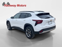 Used 2025  Chevrolet Trax FWD 4dr LT at Raceway Motors near Lufkin&comma; TX
