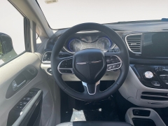 Used 2024  Chrysler Pacifica Touring L FWD at Raceway Motors near Lufkin&comma; TX