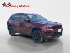 Used 2024  Jeep Grand Cherokee Altitude 4x2 at Raceway Motors near Lufkin&comma; TX