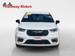 Used 2025  Chrysler Pacifica Select FWD at Raceway Motors near Lufkin&comma; TX