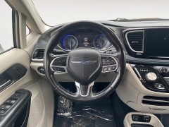 Used 2021  Chrysler Pacifica Touring L FWD at Raceway Motors near Lufkin&comma; TX