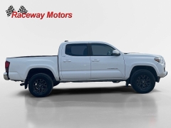 Used 2021  Toyota Tacoma 4WD SR5 Double Cab 5ft Bed V6 AT at Raceway Motors near Lufkin&comma; TX