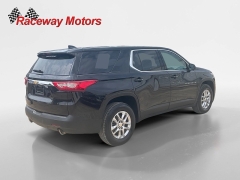 Used 2021  Chevrolet Traverse FWD 4dr LS w&sol;1LS at Raceway Motors near Lufkin&comma; TX