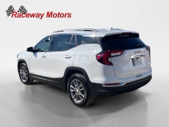 Used 2024  GMC Terrain FWD 4dr SLT at Raceway Motors near Lufkin, TX