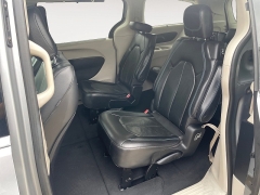 Used 2021  Chrysler Pacifica Touring L FWD at Raceway Motors near Lufkin&comma; TX