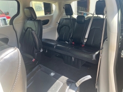 Used 2024  Chrysler Pacifica Touring L FWD at Raceway Motors near Lufkin&comma; TX