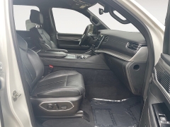 Used 2024  Jeep Wagoneer Series II 4x2 at Raceway Motors near Lufkin&comma; TX
