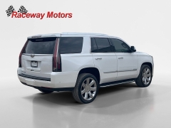 Used 2019  Cadillac Escalade 4d SUV RWD Luxury at Raceway Motors near Lufkin&comma; TX
