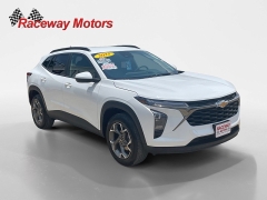 Used 2025  Chevrolet Trax FWD 4dr LT at Raceway Motors near Lufkin&comma; TX
