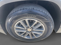 Used 2023  Chevrolet Traverse FWD 4dr LT Cloth w&sol;1LT at Raceway Motors near Lufkin&comma; TX