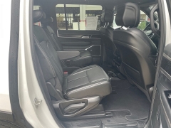 Used 2024  Jeep Wagoneer Series II 4x2 at Raceway Motors near Lufkin&comma; TX