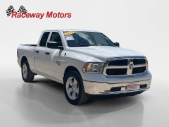 Used 2024  Ram 1500 Classic 4WD SLT Quad Cab 6'4" Box at Raceway Motors near Lufkin&comma; TX