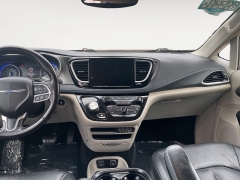 Used 2021  Chrysler Pacifica Touring L FWD at Raceway Motors near Lufkin&comma; TX