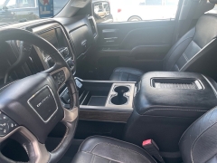 Used 2018  GMC Sierra 1500 4WD Crew Cab Denali at Raceway Motors near Lufkin&comma; TX