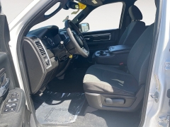 Used 2022  Ram 1500 Classic 4WD Warlock Crew Cab 5'7" Box at Raceway Motors near Lufkin&comma; TX