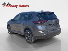 Used 2024  Nissan Rogue FWD SV at Raceway Motors near Lufkin&comma; TX