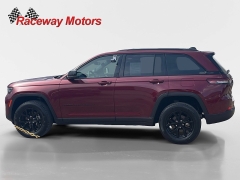 Used 2024  Jeep Grand Cherokee Altitude 4x2 at Raceway Motors near Lufkin&comma; TX