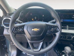 Used 2025  Chevrolet Trax FWD 4dr LT at Raceway Motors near Lufkin, TX