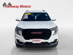 Used 2024  GMC Terrain FWD 4dr SLT at Raceway Motors near Lufkin, TX