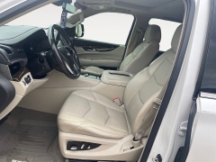 Used 2019  Cadillac Escalade 4d SUV RWD Luxury at Raceway Motors near Lufkin&comma; TX