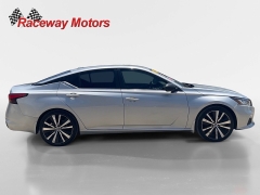 Used 2022  Nissan Altima 2&period;5 SR Sedan at Raceway Motors near Lufkin&comma; TX