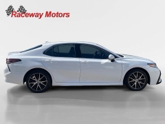 Used 2024  Toyota Camry SE Auto at Raceway Motors near Lufkin&comma; TX