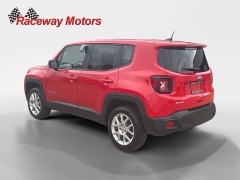 Used 2023  Jeep Renegade Latitude 4x4 at Raceway Motors near Lufkin&comma; TX