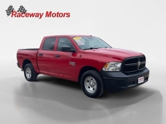 Used 2022  Ram 1500 Classic 4WD Tradesman Crew Cab 5'7" Box at Raceway Motors near Lufkin&comma; TX