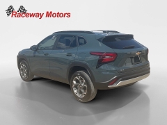 Used 2025  Chevrolet Trax FWD 4dr LT at Raceway Motors near Lufkin&comma; TX