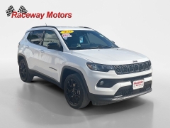 Used 2025  Jeep Compass Latitude 4x4 at Raceway Motors near Lufkin&comma; TX