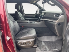 Used 2024  Jeep Wagoneer L Series II 4x2 at Raceway Motors near Lufkin&comma; TX