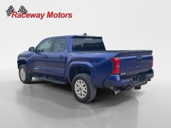 Used 2024  Toyota Tacoma 4WD SR5 Double Cab 5ft Bed AT at Raceway Motors near Lufkin&comma; TX