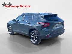 Used 2025  Chevrolet Trax FWD 4dr LT at Raceway Motors near Lufkin, TX