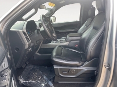 Used 2020  Ford Expedition 4d SUV 2WD XLT at Raceway Motors near Lufkin&comma; TX